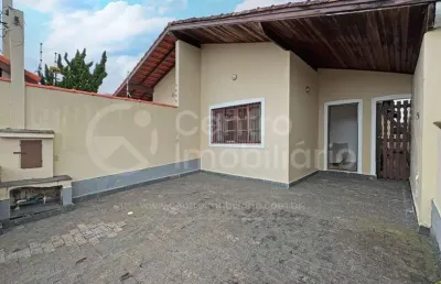 Casa à venda com 2 quartos em peruíbe, no bairro balneario arpoador
