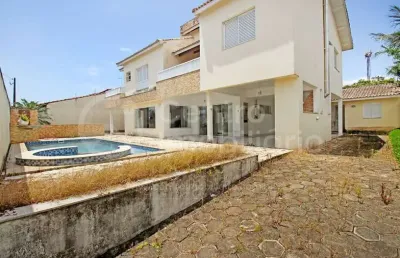 Casa à venda com piscina e 4 quartos em peruíbe, no bairro cidade nova peruíbe