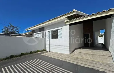 Casa à venda com piscina e 3 quartos em peruíbe, no bairro stella maris