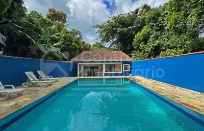 Casa à venda com piscina e 4 quartos em peruíbe, no bairro quinta do guarau