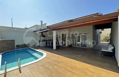 Casa à venda com piscina e 3 quartos em peruíbe, no bairro estancia sao jose