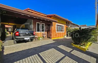 Casa à venda com 3 quartos em peruíbe, no bairro balneario sao joao batista