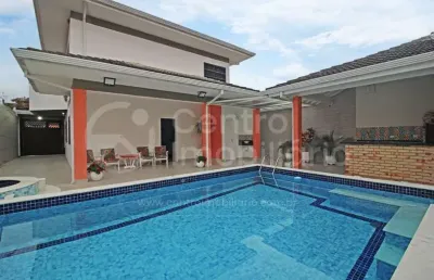 Casa à venda com piscina e 4 quartos em peruíbe, no bairro stella maris