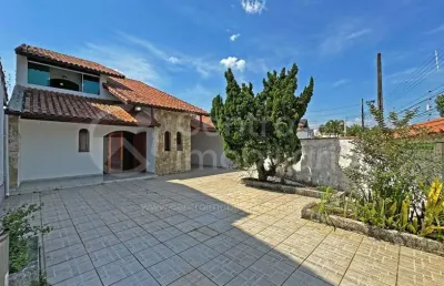 Casa à venda com 3 quartos em peruíbe, no bairro centro