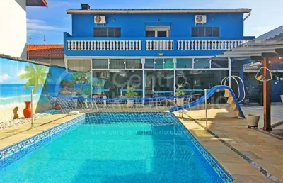 Casa à venda com piscina e 4 quartos em peruíbe, no bairro balneario florida