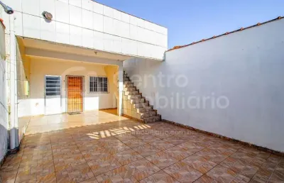 Casa à venda com 2 quartos em peruíbe, no bairro balneario sao joao batista