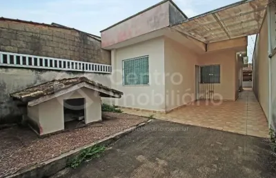 Casa à venda com 2 quartos em peruíbe, no bairro parque d aville