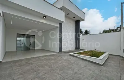 Casa à venda com piscina e 3 quartos em peruíbe, no bairro jardim icaraiba