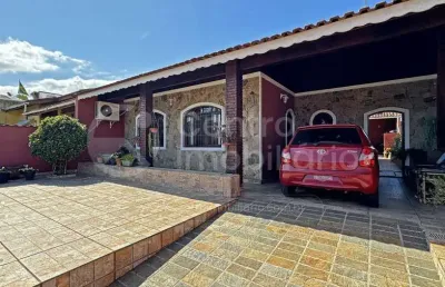 Casa à venda com 3 quartos em peruíbe, no bairro parque balneario oasis