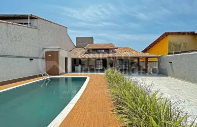 Casa à venda com piscina e 4 quartos em peruíbe, no bairro cidade nova peruíbe