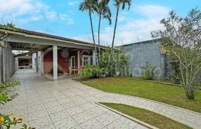 Casa à venda com 3 quartos em peruíbe, no bairro maria h novaes