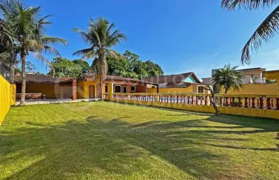Casa à venda com piscina e 2 quartos em peruíbe, no bairro jardim dos prados