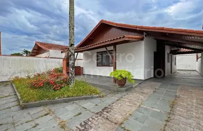 Casa à venda com 3 quartos em peruíbe, no bairro stella maris