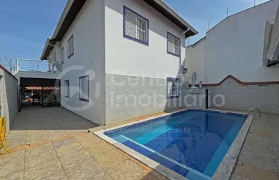 Casa à venda com piscina e 7 quartos em peruíbe, no bairro cidade nova peruíbe