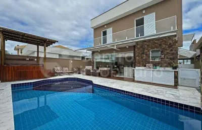 Casa à venda com piscina e 4 quartos em peruíbe, no bairro bougainvillee iv
