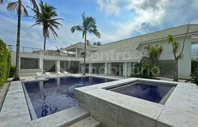 Casa à venda com piscina e 4 quartos em peruíbe, no bairro bougainvillee i
