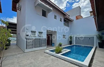 Casa à venda com piscina e 4 quartos em peruíbe, no bairro balneario josedy