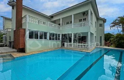 Casa à venda com piscina e 6 quartos em peruíbe, no bairro bougainvillee ii