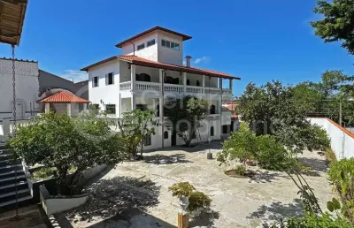 Casa à venda com 3 quartos em peruíbe, no bairro centro