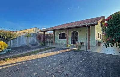 Casa à venda com 3 quartos em peruíbe, no bairro cidade nova peruíbe