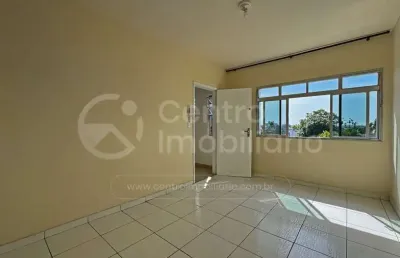 Apartamento à venda com 2 quartos em peruíbe, no bairro centro