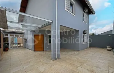 Casa à venda com piscina e 4 quartos em peruíbe, no bairro balneario arpoador