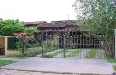Casa à venda com 3 quartos em peruíbe, no bairro maria h novaes
