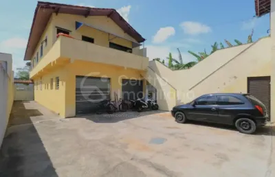 Casa à venda com 3 quartos em peruíbe, no bairro centro