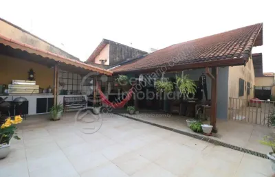 Casa à venda com 5 quartos em peruíbe, no bairro centro