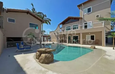 Casa à venda com piscina e 5 quartos em peruíbe, no bairro jardim imperador