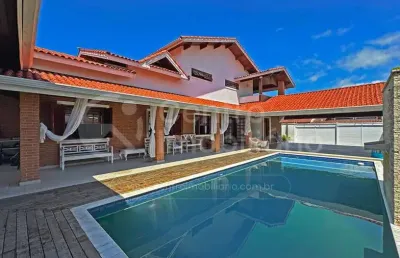 Casa à venda com piscina e 5 quartos em peruíbe, no bairro jardim marcia