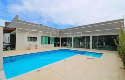 Casa à venda com piscina e 4 quartos em peruíbe, no bairro stella maris