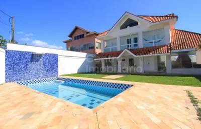 Casa à venda com piscina e 4 quartos em peruíbe, no bairro stella maris