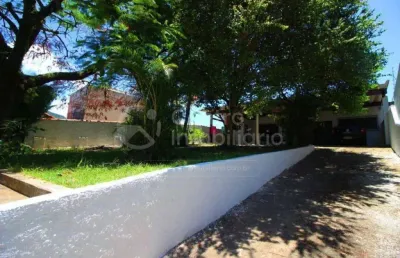 Casa à venda com 2 quartos em peruíbe, no bairro centro
