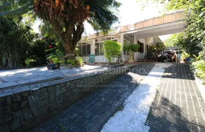 Casa à venda com 3 quartos em peruíbe, no bairro centro