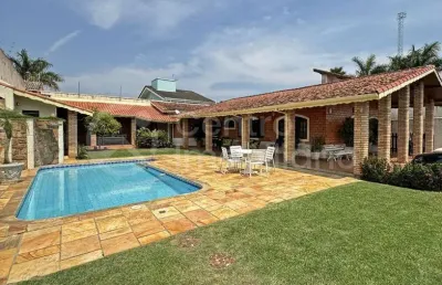 Casa à venda com piscina e 3 quartos em peruíbe, no bairro parque balneario oasis
