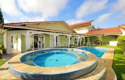 Casa à venda com piscina e 3 quartos em peruíbe, no bairro jardim marcia