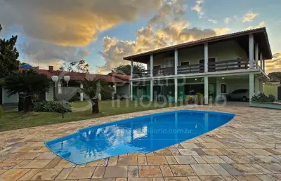 Casa à venda com piscina e 4 quartos em peruíbe, no bairro estancia balnearia convento velho