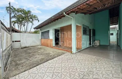 Casa à venda com 3 quartos em peruíbe, no bairro centro
