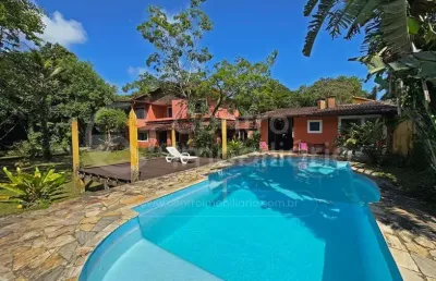 Casa à venda com piscina e 4 quartos em peruíbe, no bairro quinta do guarau