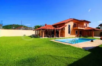 Casa à venda com piscina e 6 quartos em peruíbe, no bairro belmira novaes
