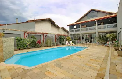 Casa à venda com piscina e 6 quartos em peruíbe, no bairro cidade nova peruíbe