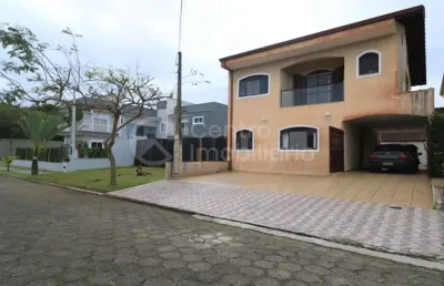 Casa à venda com 3 quartos em peruíbe, no bairro jd tres marias