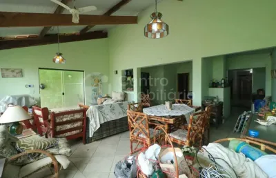 Casa à venda com 5 quartos em peruíbe, no bairro centro