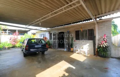 Casa à venda com 3 quartos em peruíbe, no bairro jd caraminguava