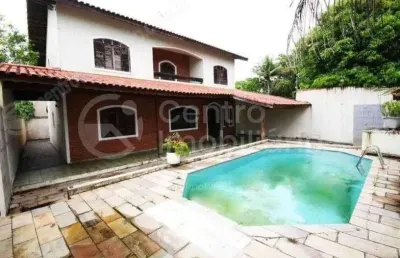 Casa à venda com piscina e 5 quartos em peruíbe, no bairro estancia balnearia convento velho