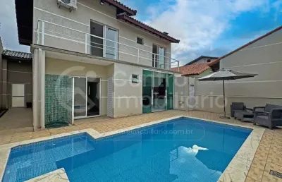 Casa à venda com piscina e 3 quartos em peruíbe, no bairro jardim imperador