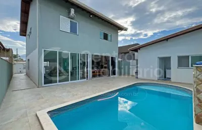 Casa à venda com piscina e 4 quartos em peruíbe, no bairro cidade nova peruíbe