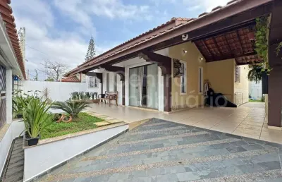 Casa à venda com 3 quartos em peruíbe, no bairro stella maris