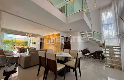Casa duplex de esquina no bosque dos pássaros com 218m²